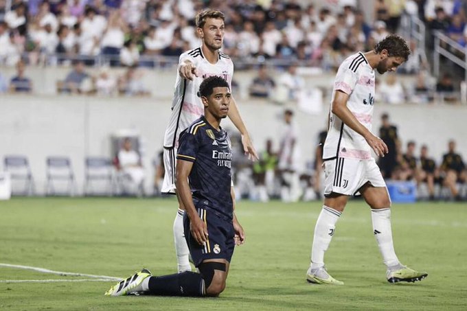 Football : Messi, Benzema et Neymar Brillent et le Real Madrid chute