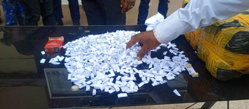 Lutte contre la drogue. 913 boules de Kush saisies à Conakry