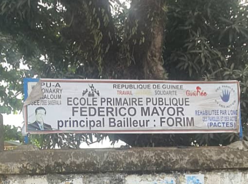 Guinée : Le gouvernement équipe les écoles primaires en outils informatiques