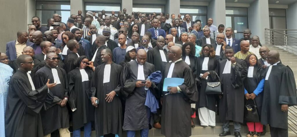 Le Barreau frappe fort : retrait du CNT et paralysie annoncée de la justice