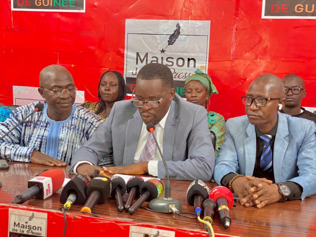 Présidentielle 2025 : la COPAMOC-MD offre 10 millions GNF au Général Doumbouya et l’invite à se porter candidat