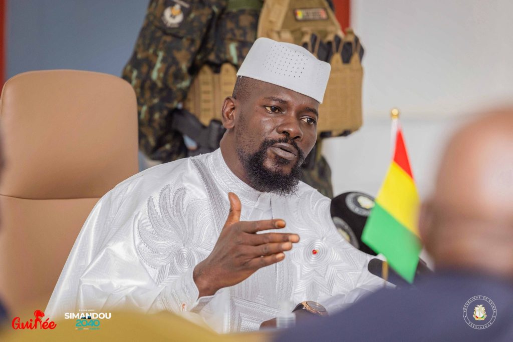 Guinée : le président Mamadi Doumbouya appelle à l’apaisement sur les réseaux sociaux