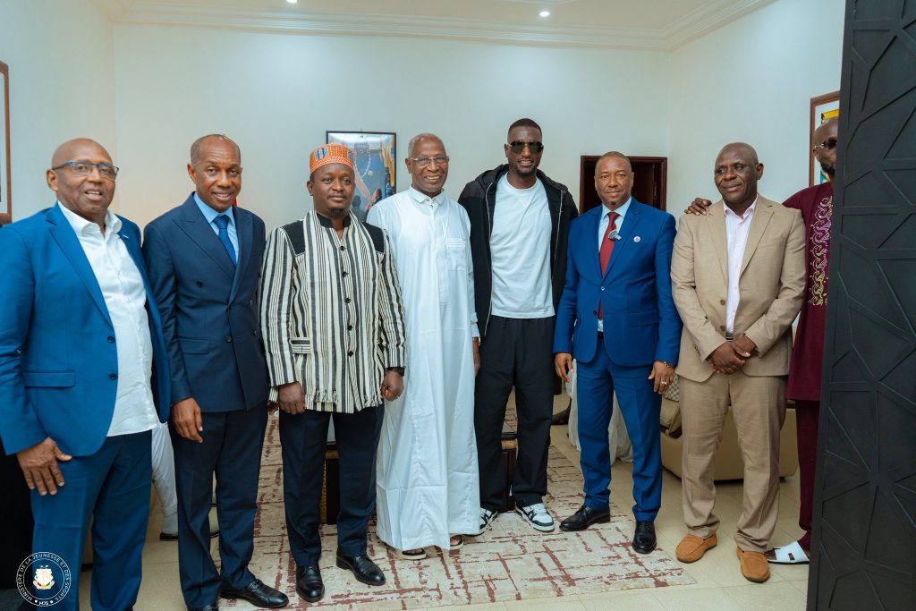 Football : la Guinée accueille son héros Serhou Guirassy, Soulier d’Or de la Ligue des Champions