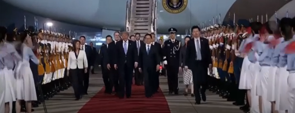 Donald Trump en Chine pour un sommet sous haute tension avec Xi