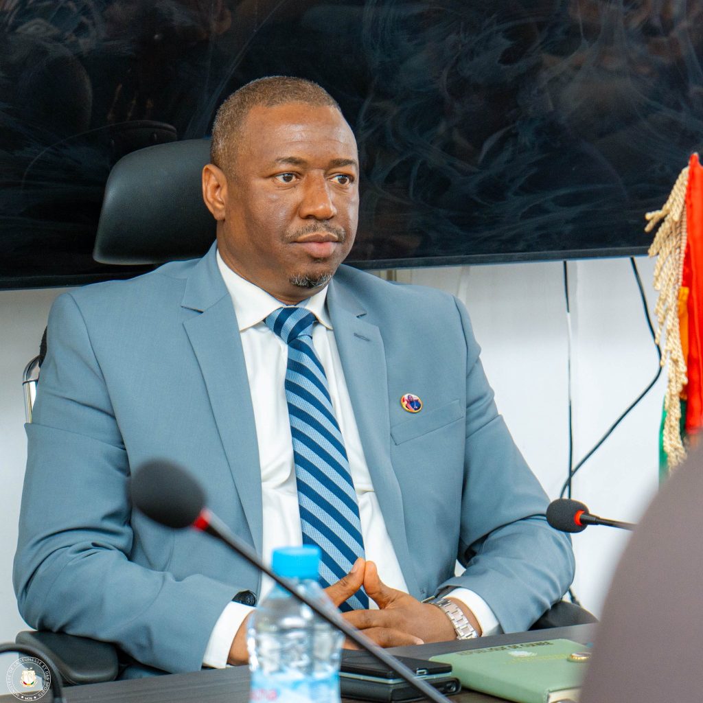 Suspension des activités aux stades du 28 Septembre et Général Lansana Conté : le ministère des Sports annonce des travaux de réhabilitation