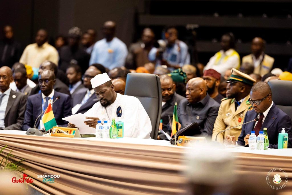 Sommet de la CEDEAO : Le Président Mamadi Doumbouya dénonce « l’inefficacité des sanctions »